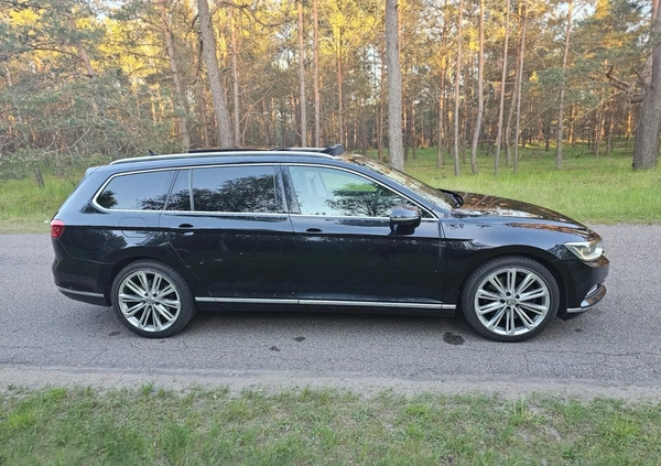 Volkswagen Passat cena 67900 przebieg: 217000, rok produkcji 2015 z Śrem małe 742